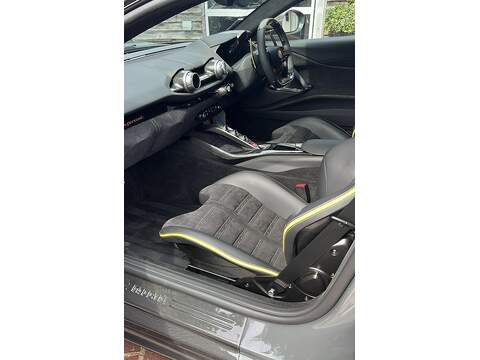 Ferrari 812 Superfast V12 - U10003754