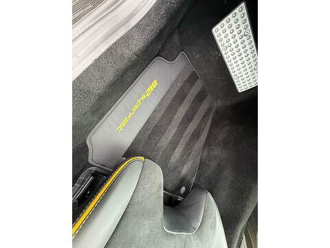 Ferrari 812 Superfast 6.5 V12 Coupe 2dr Petrol F1 DCT Euro 6 (s/s) (800 ps) - U10003754