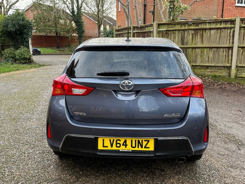 Toyota Auris 1.6 V-Matic Icon Plus Hatchback 5dr Petrol Manual Euro 5 (132 ps) - U10003756