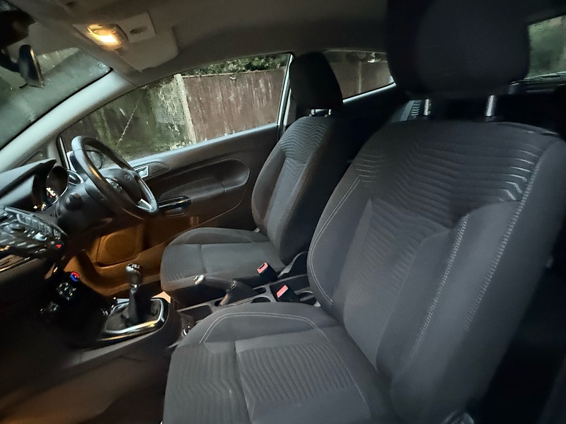 Ford Fiesta 1.25 Zetec Hatchback 3dr Petrol Manual Euro 5 (82 ps) - U10003757