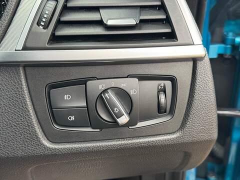 BMW 4 Series 3.0 440i M Sport Coupe 2dr Petrol Auto Euro 6 (s/s) (326 ps) - U10003759