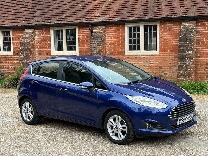 Ford Fiesta 1.0T EcoBoost Zetec Hatchback 5dr Petrol Manual Euro 6 (s/s) (100 ps) - U10003760