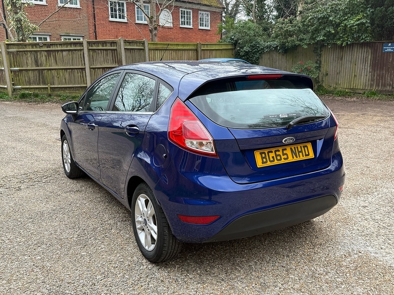 Ford Fiesta 1.0T EcoBoost Zetec Hatchback 5dr Petrol Manual Euro 6 (s/s) (100 ps) - U10003760