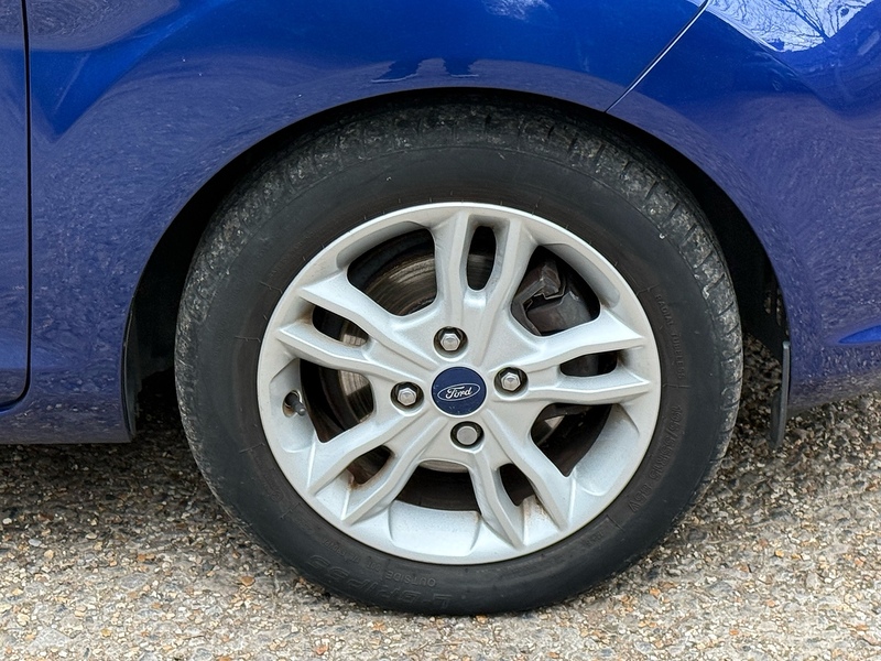 Ford Fiesta 1.0T EcoBoost Zetec Hatchback 5dr Petrol Manual Euro 6 (s/s) (100 ps) - U10003760