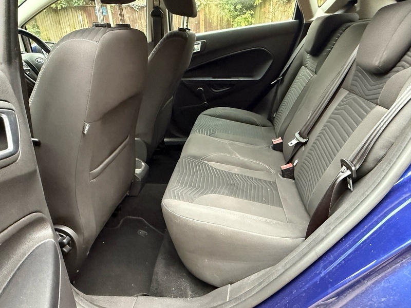 Ford Fiesta 1.0T EcoBoost Zetec Hatchback 5dr Petrol Manual Euro 6 (s/s) (100 ps) - U10003760