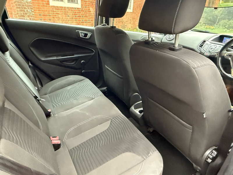 Ford Fiesta 1.0T EcoBoost Zetec Hatchback 5dr Petrol Manual Euro 6 (s/s) (100 ps) - U10003760