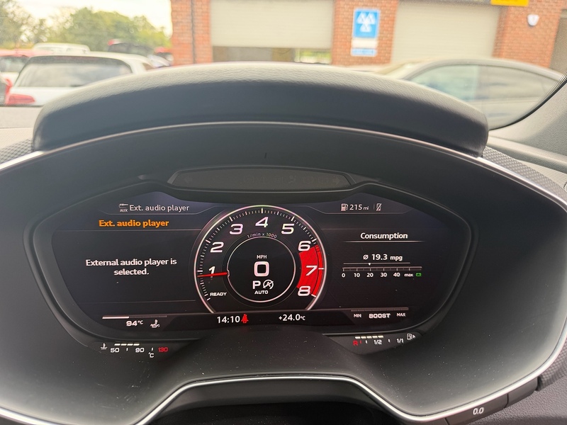 Audi TT 2.0 TFSI 40 Black Edition Roadster 2dr Petrol S Tronic Euro 6 (s/s) (197 ps) - U10003763