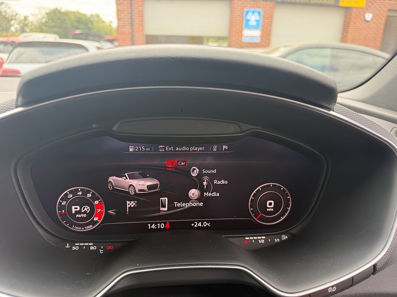 Audi TT 2.0 TFSI 40 Black Edition Roadster 2dr Petrol S Tronic Euro 6 (s/s) (197 ps) - U10003763