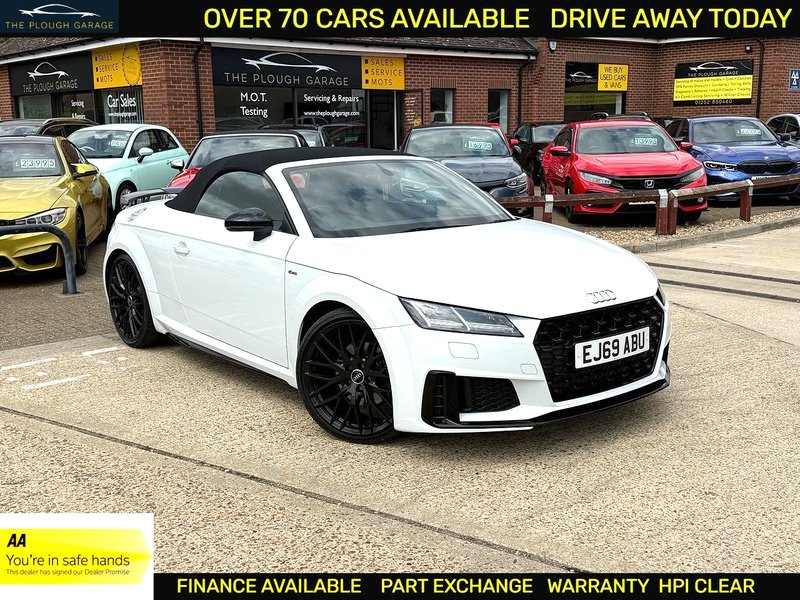 Audi TT 2.0 TFSI 40 Black Edition Roadster 2dr Petrol S Tronic Euro 6 (s/s) (197 ps) - U10003763
