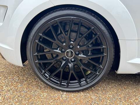 Audi TT 2.0 TFSI 40 Black Edition Roadster 2dr Petrol S Tronic Euro 6 (s/s) (197 ps) - U10003763