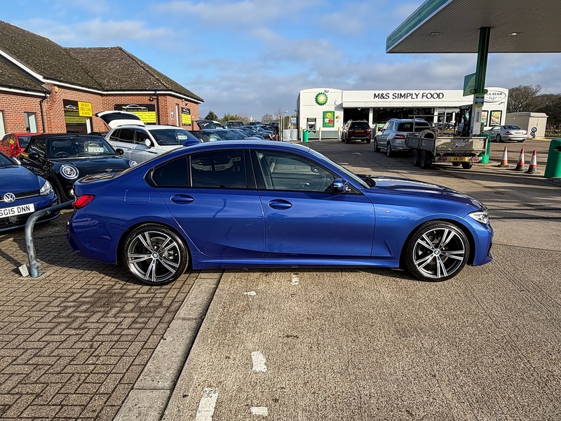 BMW 3 Series 2.0 320i M Sport Saloon 4dr Petrol Auto Euro 6 (s/s) (184 ps) - U10003764