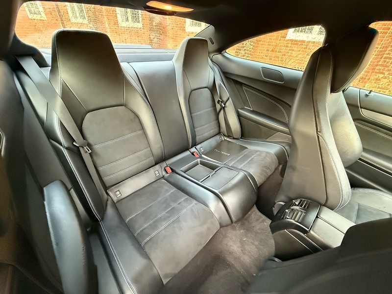 Mercedes-Benz C Class 2.1 C220 CDI AMG Sport Edition Coupe 2dr Diesel G-Tronic+ Euro 5 (s/s) (170 ps) - U10003765