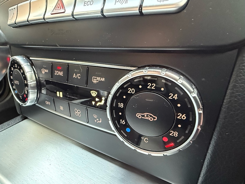 Mercedes-Benz C Class 2.1 C220 CDI AMG Sport Edition Coupe 2dr Diesel G-Tronic+ Euro 5 (s/s) (170 ps) - U10003765