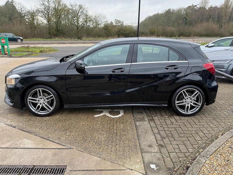 Mercedes-Benz A Class 1.6 A180 AMG Line Hatchback 5dr Petrol 7G-DCT Euro 6 (s/s) (122 ps) - U10003766
