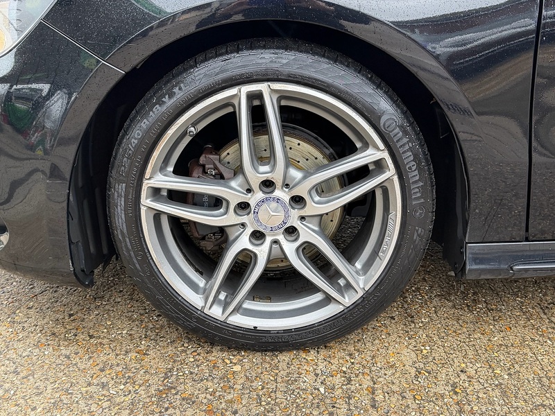 Mercedes-Benz A Class 1.6 A180 AMG Line Hatchback 5dr Petrol 7G-DCT Euro 6 (s/s) (122 ps) - U10003766