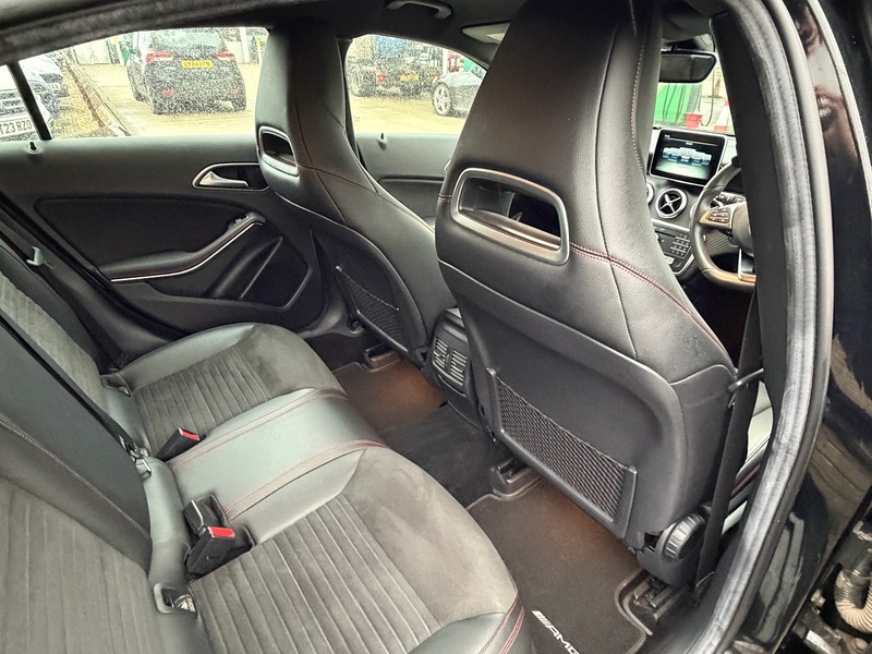 Mercedes-Benz A Class 1.6 A180 AMG Line Hatchback 5dr Petrol 7G-DCT Euro 6 (s/s) (122 ps) - U10003766