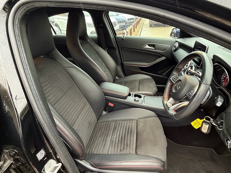 Mercedes-Benz A Class 1.6 A180 AMG Line Hatchback 5dr Petrol 7G-DCT Euro 6 (s/s) (122 ps) - U10003766