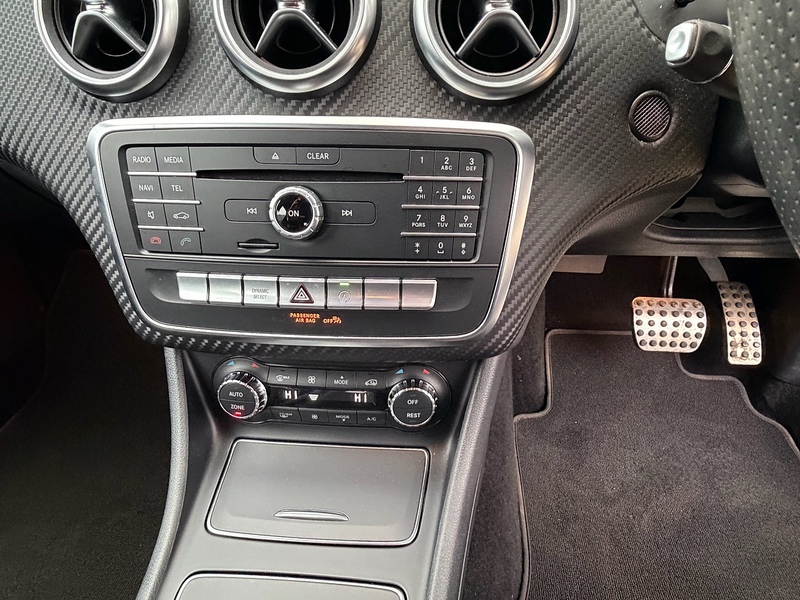 Mercedes-Benz A Class 1.6 A180 AMG Line Hatchback 5dr Petrol 7G-DCT Euro 6 (s/s) (122 ps) - U10003766