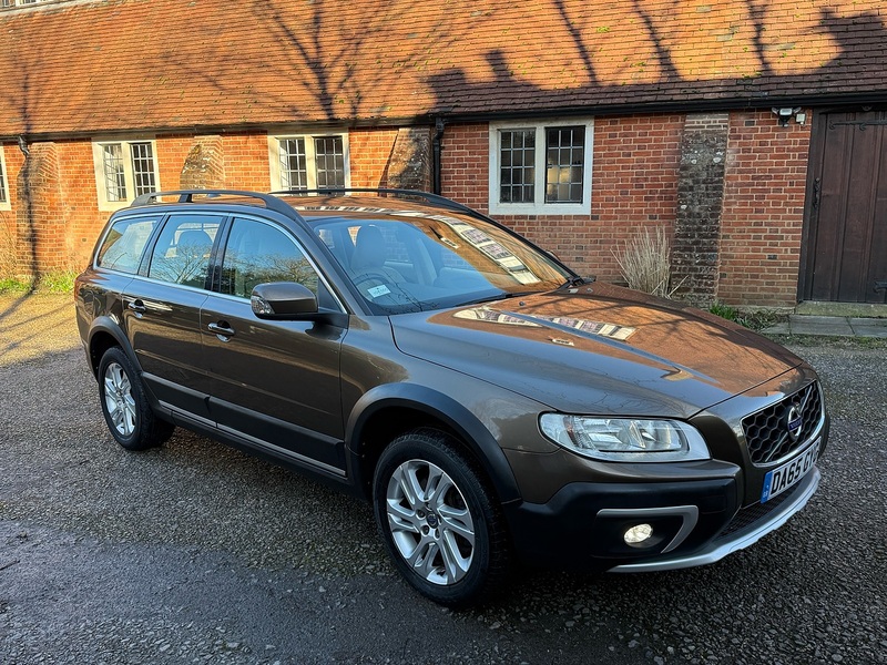 Volvo XC70 2.0 D4 SE Nav Estate 5dr Diesel Manual Euro 6 (s/s) (181 ps) - U10003768