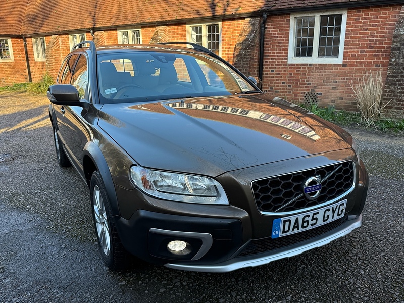 Volvo XC70 2.0 D4 SE Nav Estate 5dr Diesel Manual Euro 6 (s/s) (181 ps) - U10003768