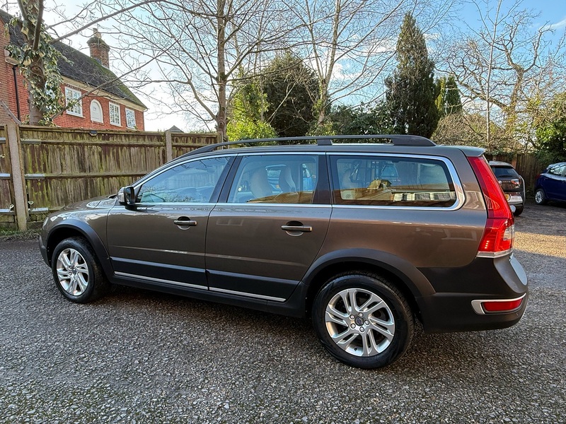 Volvo XC70 2.0 D4 SE Nav Estate 5dr Diesel Manual Euro 6 (s/s) (181 ps) - U10003768