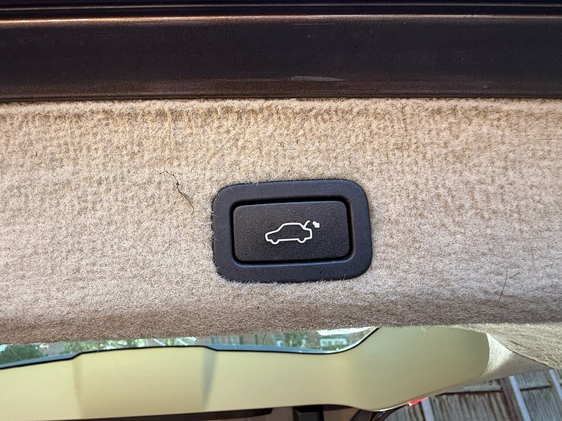 Volvo XC70 2.0 D4 SE Nav Estate 5dr Diesel Manual Euro 6 (s/s) (181 ps) - U10003768