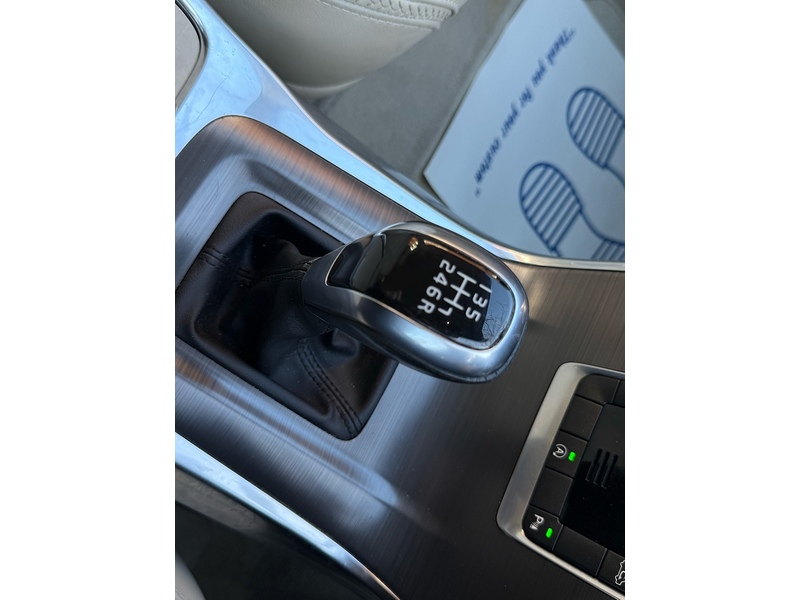 Volvo XC70 2.0 D4 SE Nav Estate 5dr Diesel Manual Euro 6 (s/s) (181 ps) - U10003768