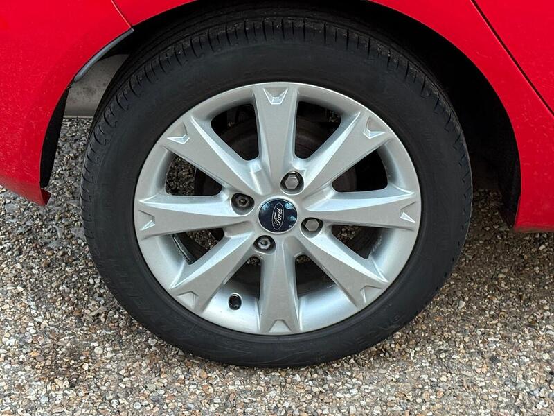 Ford Fiesta 1.25 Zetec Hatchback 5dr Petrol Manual (129 g/km, 81 bhp) - U10003773