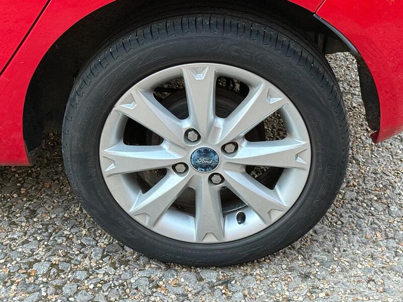 Ford Fiesta 1.25 Zetec Hatchback 5dr Petrol Manual (129 g/km, 81 bhp) - U10003773