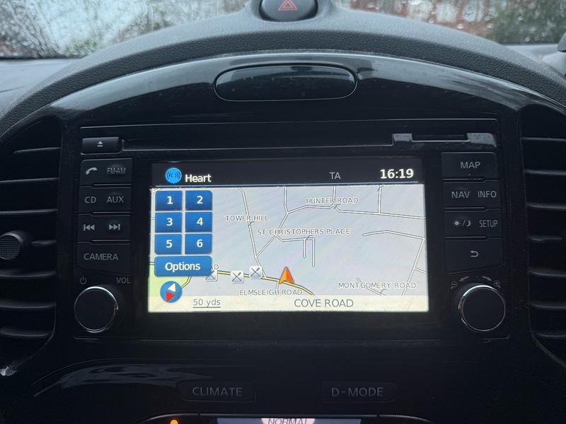 Nissan Juke 1.6 n-tec SUV 5dr Petrol Manual Euro 5 (17in Alloy) (117 ps) - U10003775