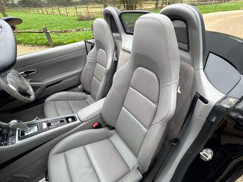Porsche Boxster 3.4 981 S Convertible 2dr Petrol PDK Euro 6 (s/s) (315 ps) - U10003781