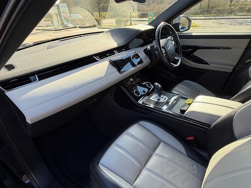 Land Rover Range Rover Evoque 2.0 P250 MHEV R-Dynamic SE SUV 5dr Petrol Auto 4WD Euro 6 (s/s) (249 ps) - U10003785