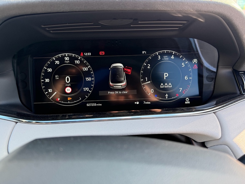 Land Rover Range Rover Evoque 2.0 P250 MHEV R-Dynamic SE SUV 5dr Petrol Auto 4WD Euro 6 (s/s) (249 ps) - U10003785