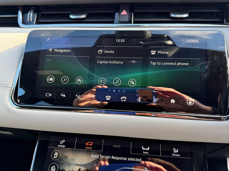 Land Rover Range Rover Evoque 2.0 P250 MHEV R-Dynamic SE SUV 5dr Petrol Auto 4WD Euro 6 (s/s) (249 ps) - U10003785