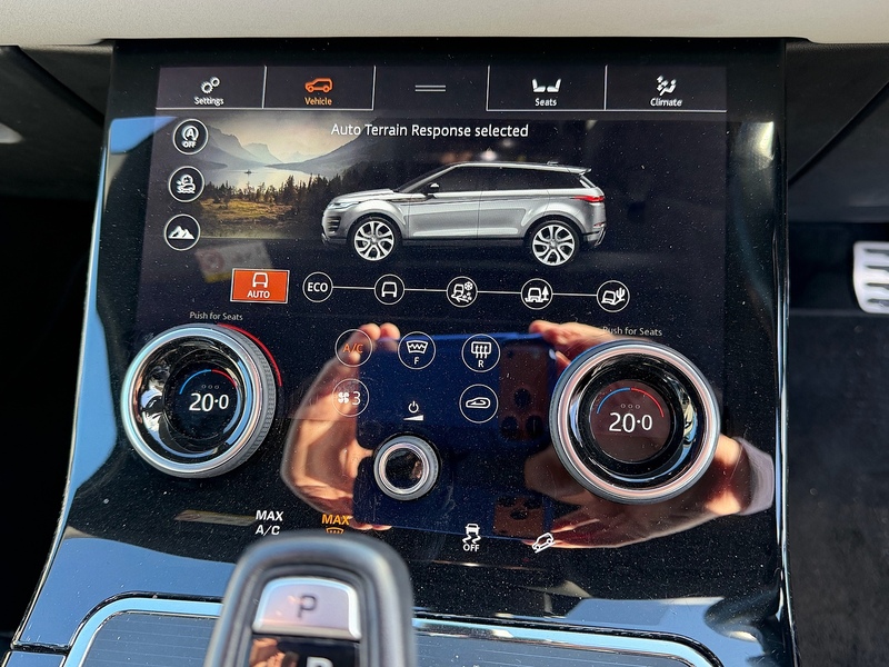 Land Rover Range Rover Evoque 2.0 P250 MHEV R-Dynamic SE SUV 5dr Petrol Auto 4WD Euro 6 (s/s) (249 ps) - U10003785