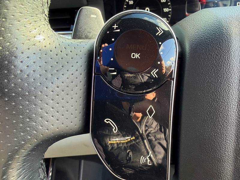 Land Rover Range Rover Evoque 2.0 P250 MHEV R-Dynamic SE SUV 5dr Petrol Auto 4WD Euro 6 (s/s) (249 ps) - U10003785