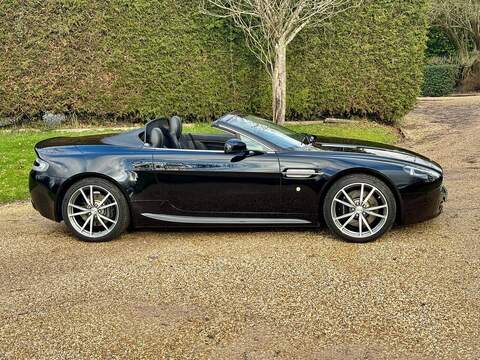 Aston Martin Vantage 4.7 V8 N420 Roadster 2dr Petrol Sportshift Euro 4 (420 bhp) - U10003789