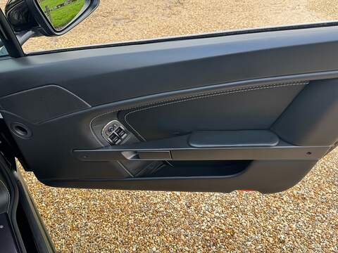 Aston Martin Vantage 4.7 V8 N420 Roadster 2dr Petrol Sportshift Euro 4 (420 bhp) - U10003789