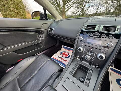 Aston Martin Vantage 4.7 V8 N420 Roadster 2dr Petrol Sportshift Euro 4 (420 bhp) - U10003789