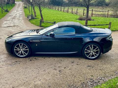 Aston Martin Vantage 4.7 V8 N420 Roadster 2dr Petrol Sportshift Euro 4 (420 bhp) - U10003789