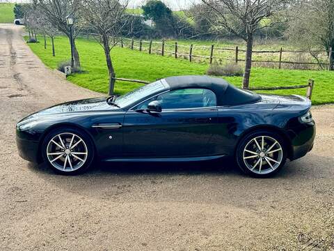 Aston Martin Vantage 4.7 V8 Roadster 2dr Petrol Sportshift Euro 5 (420 bhp) - U10003789