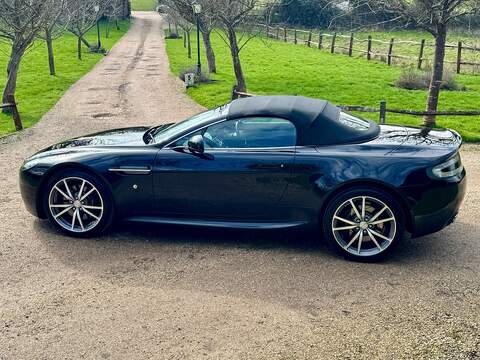 Aston Martin Vantage 4.7 V8 Roadster 2dr Petrol Sportshift Euro 5 (420 bhp) - U10003789
