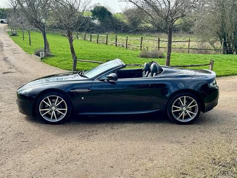 Aston Martin Vantage 4.7 V8 Roadster 2dr Petrol Sportshift Euro 5 (420 bhp) - U10003789