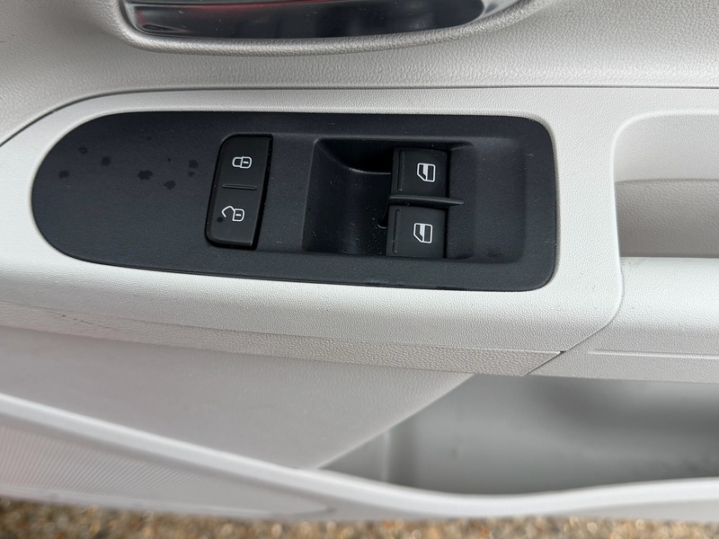 Volkswagen up! 1.0 up! beats Hatchback 3dr Petrol Manual Euro 6 (60 ps) - U10003791
