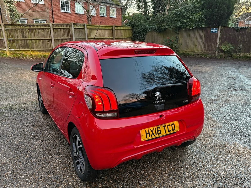 Peugeot 108 1.2 PureTech Allure Hatchback 5dr Petrol Manual Euro 6 (82 ps) - U10003792