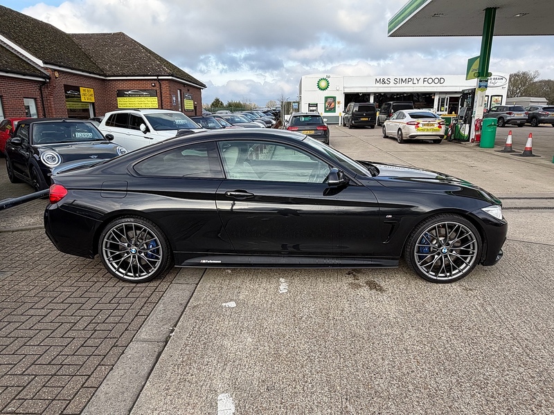 BMW 4 Series 3.0 440i M Sport Coupe 2dr Petrol Auto Euro 6 (s/s) (326 ps) - U10003794