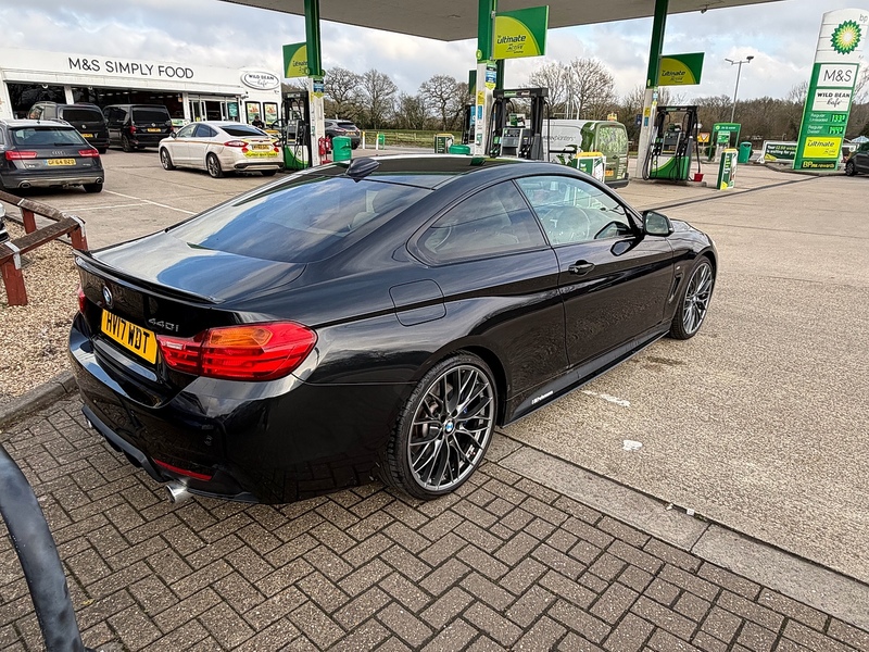 BMW 4 Series 3.0 440i M Sport Coupe 2dr Petrol Auto Euro 6 (s/s) (326 ps) - U10003794