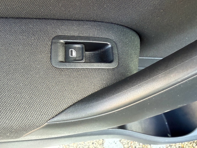 Volkswagen Polo 1.2 TSI BlueMotion Tech SEL Hatchback 5dr Petrol DSG Euro 6 (s/s) (110 ps) - U10003795