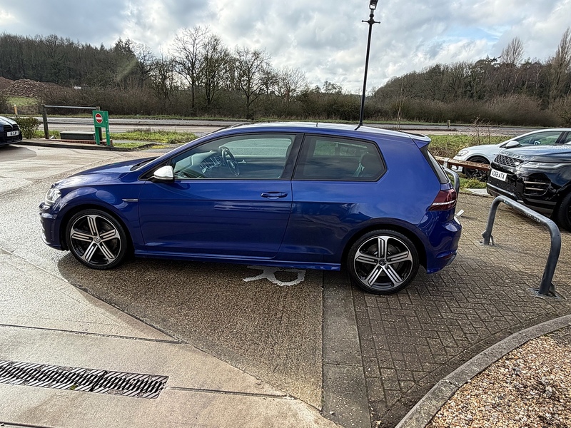 Volkswagen Golf 2.0 TSI BlueMotion Tech R Hatchback 3dr Petrol Manual 4Motion Euro 6 (s/s) (300 ps) - U10003800