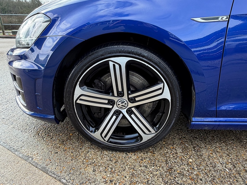 Volkswagen Golf 2.0 TSI BlueMotion Tech R Hatchback 3dr Petrol Manual 4Motion Euro 6 (s/s) (300 ps) - U10003800